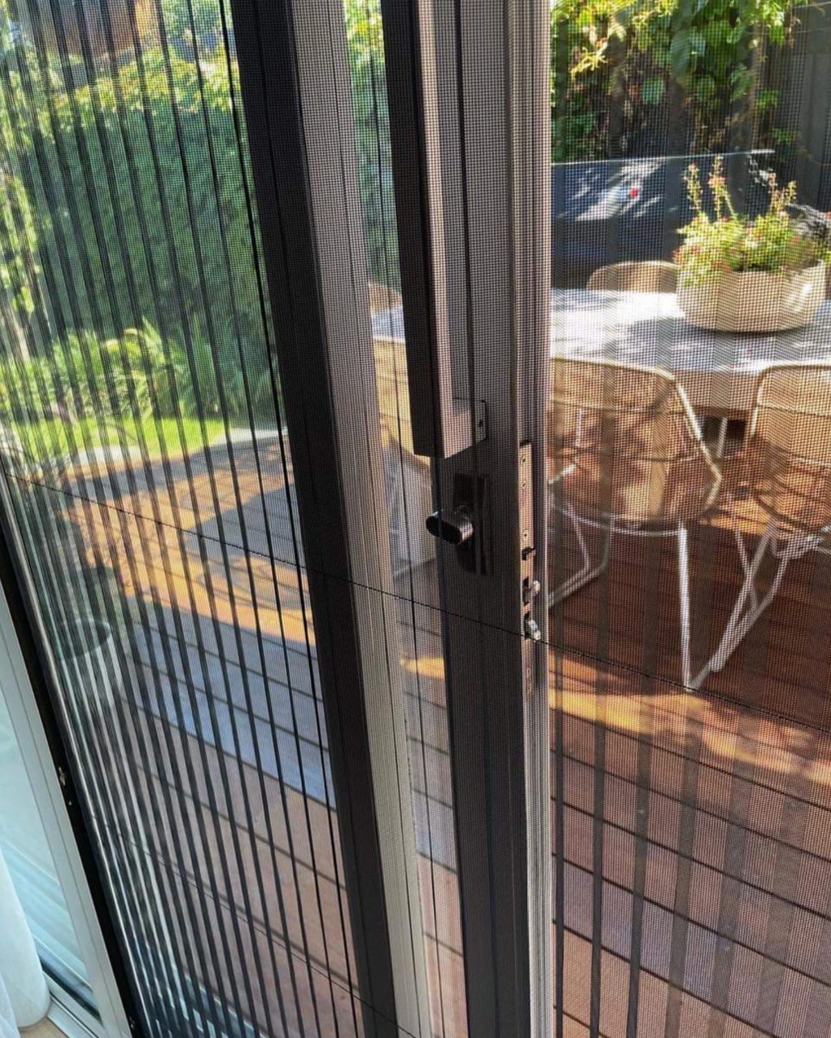 Retractable Fly Screens – Enrich Interiors